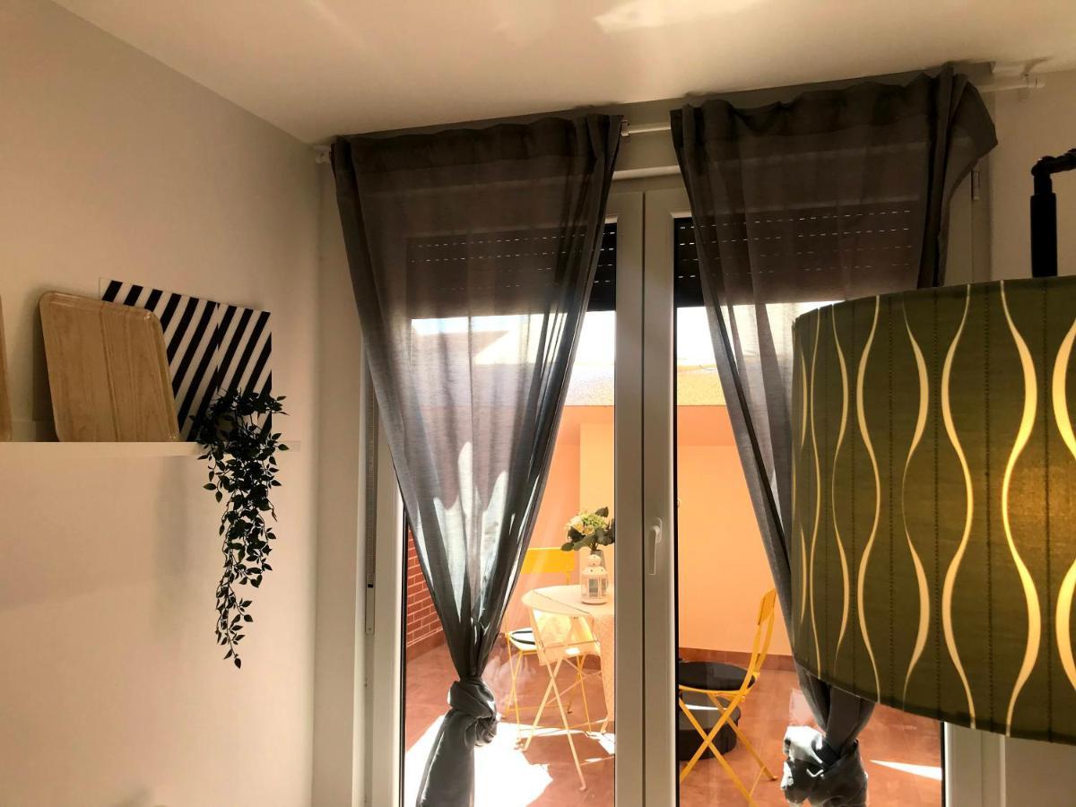 Insidehome Apartments - La Casita De Oscar Palencia Ngoại thất bức ảnh
